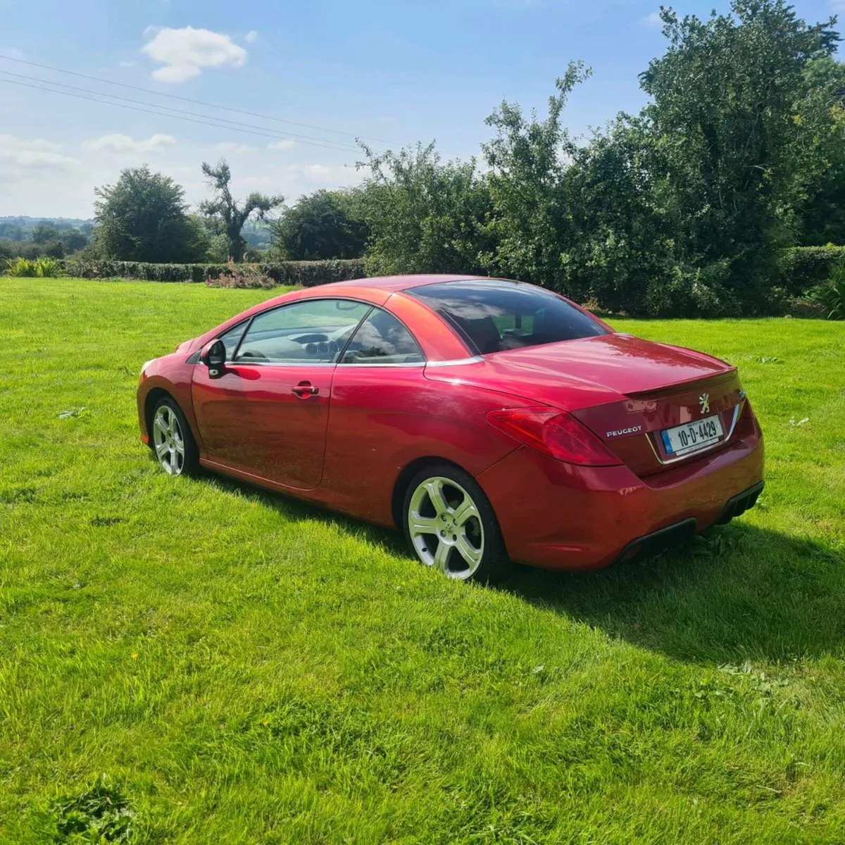 Car - Image 3