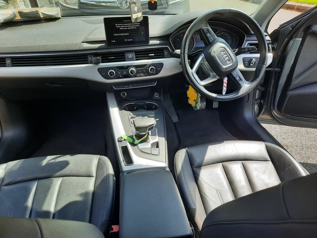 VLow Mileage A4 Auto 2.0TDI 7 Speed S Tronic Ultra - Image 3