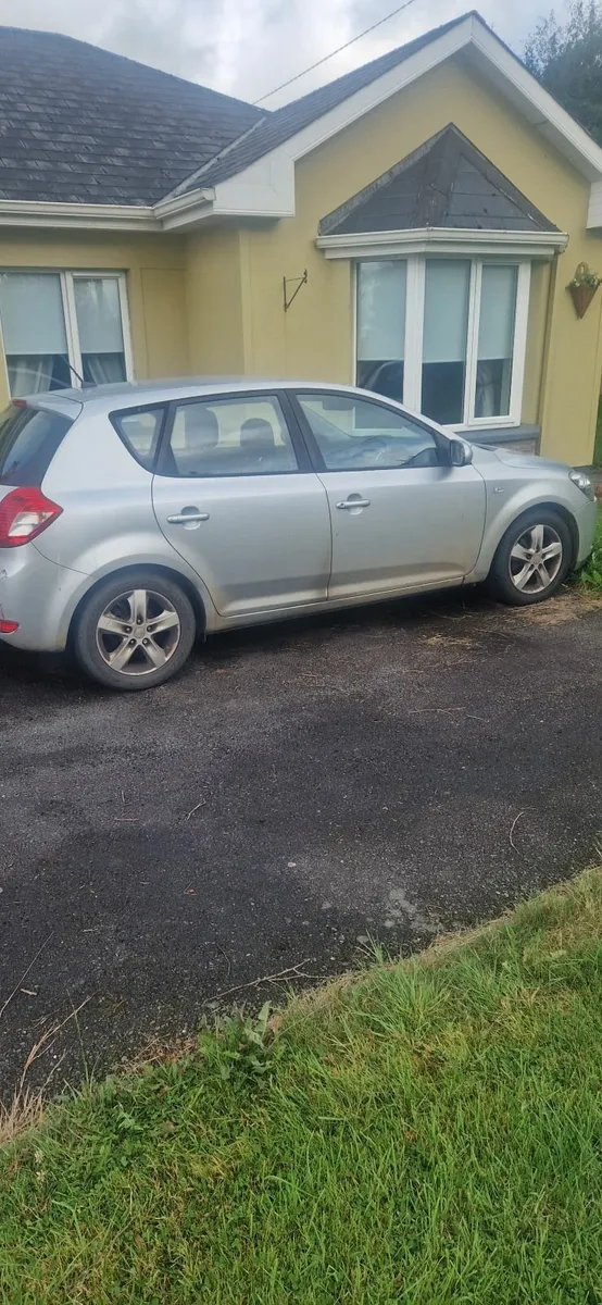 Kia Ceed 2011 - Image 3