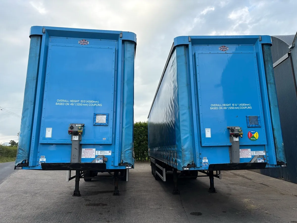 2019 Cartwright 4.58MT Triaxle Curtainsider - Image 2
