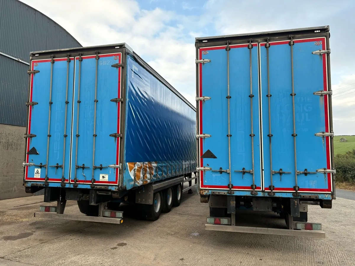 2019 Cartwright 4.58MT Triaxle Curtainsider - Image 4