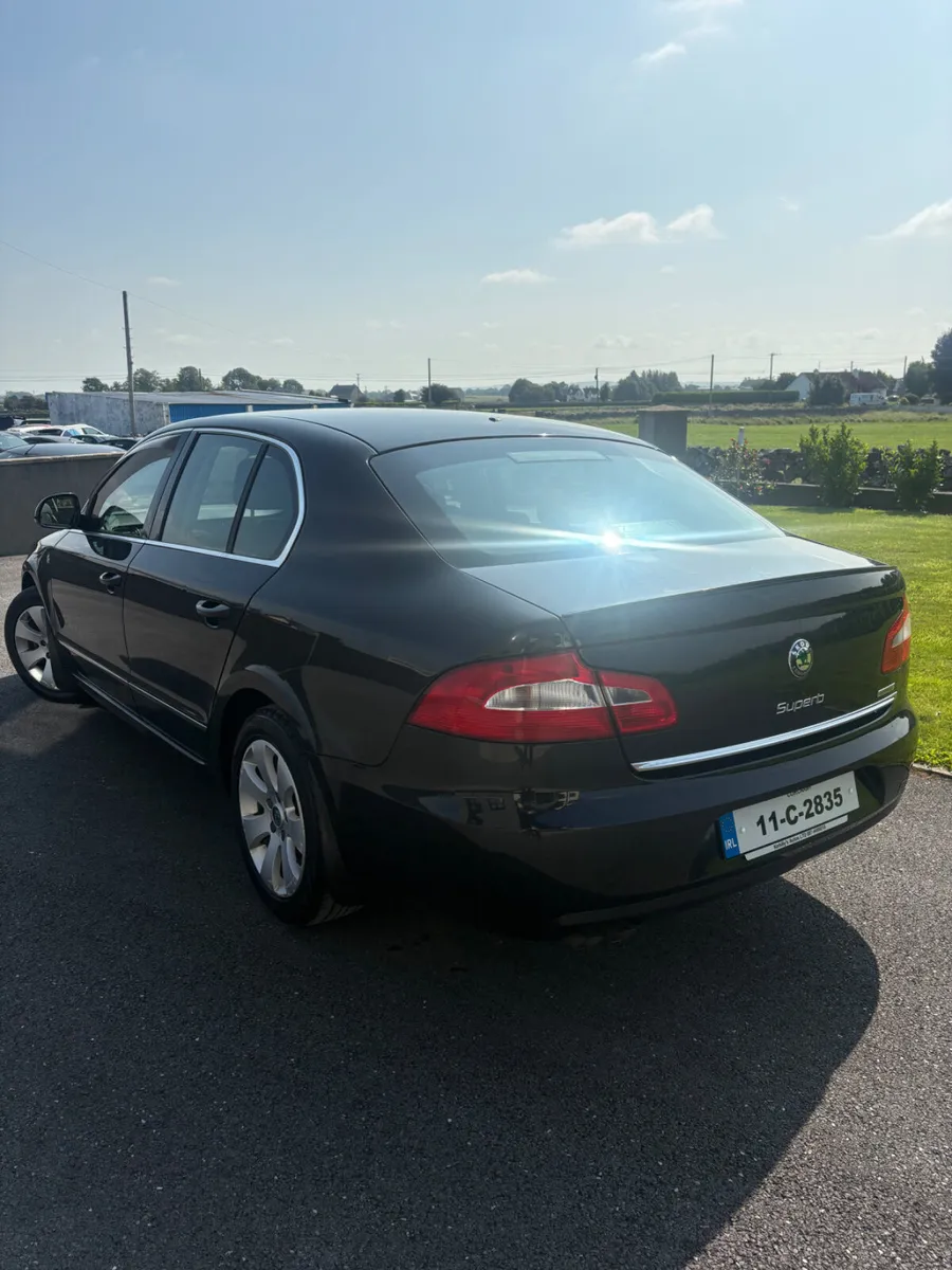 Skoda Superb 2011 - Image 3