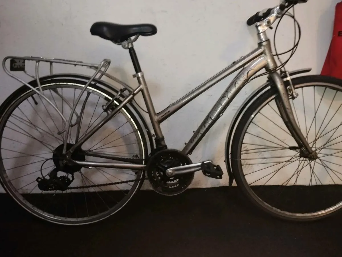Ladies 28inch hybrid - Image 1
