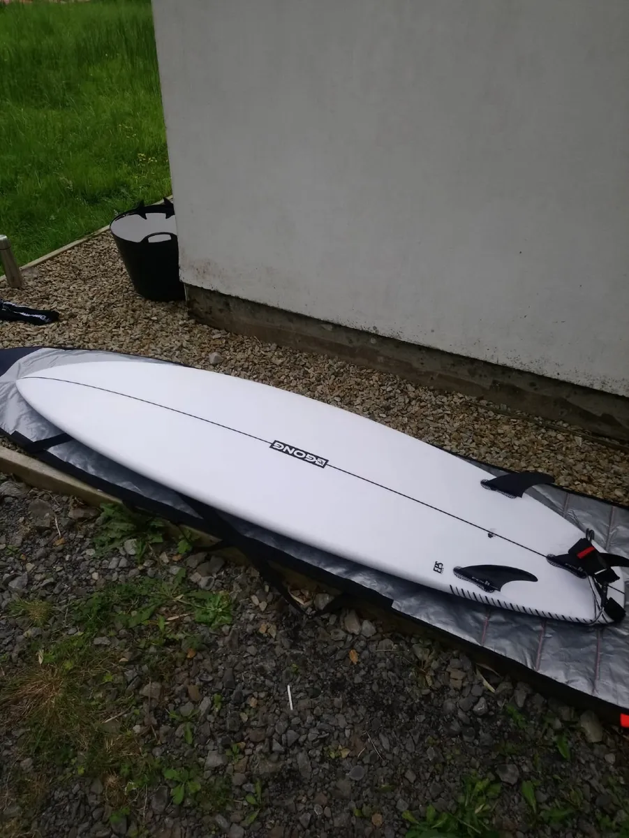 Gong Surfboard 7'1 - Image 2