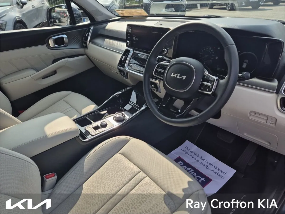 Kia Sorento 2.2 K3 4X2 Diesel 7 Seats - Image 2