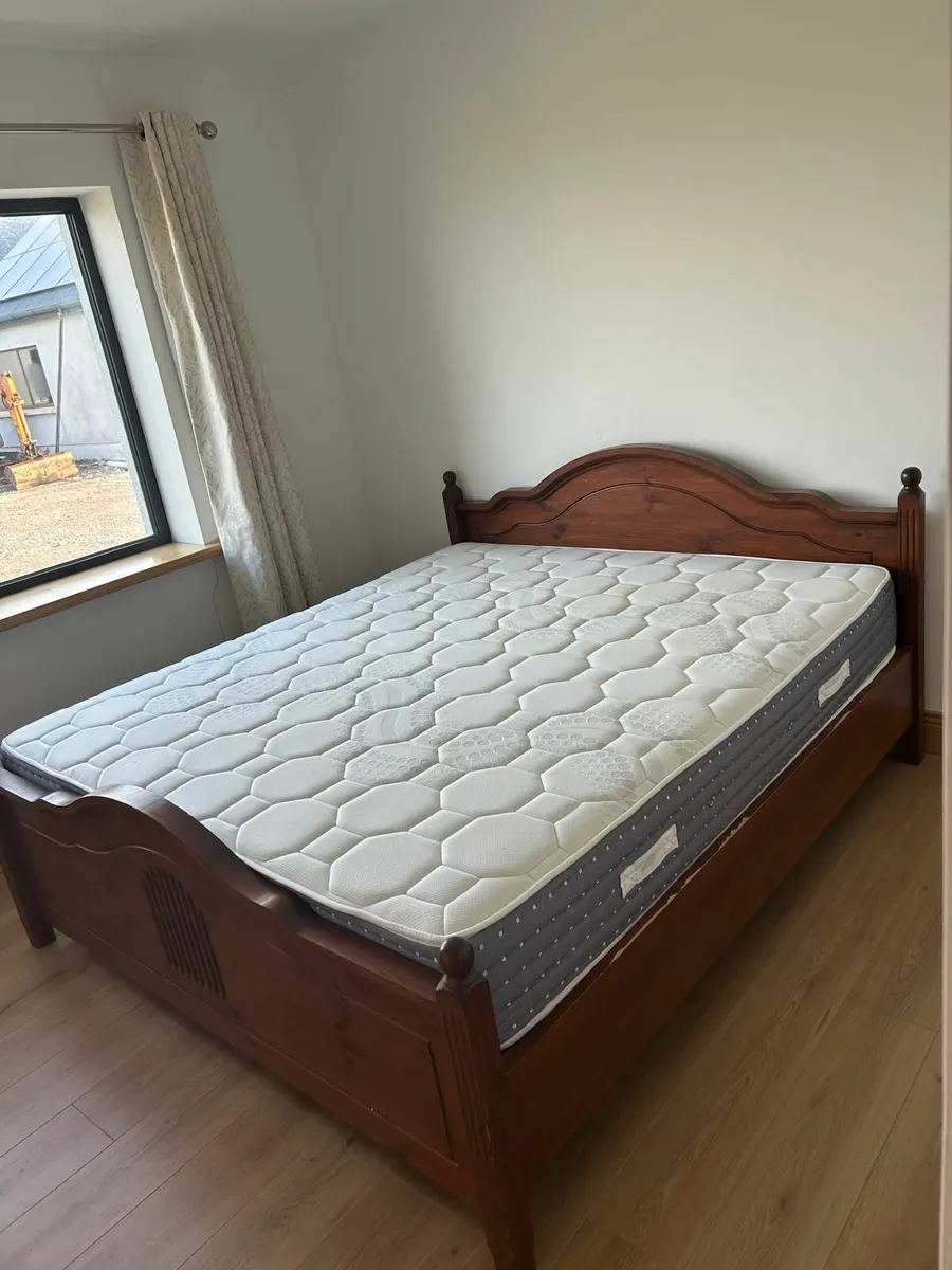 Super King Size bed & Mattress - Image 4