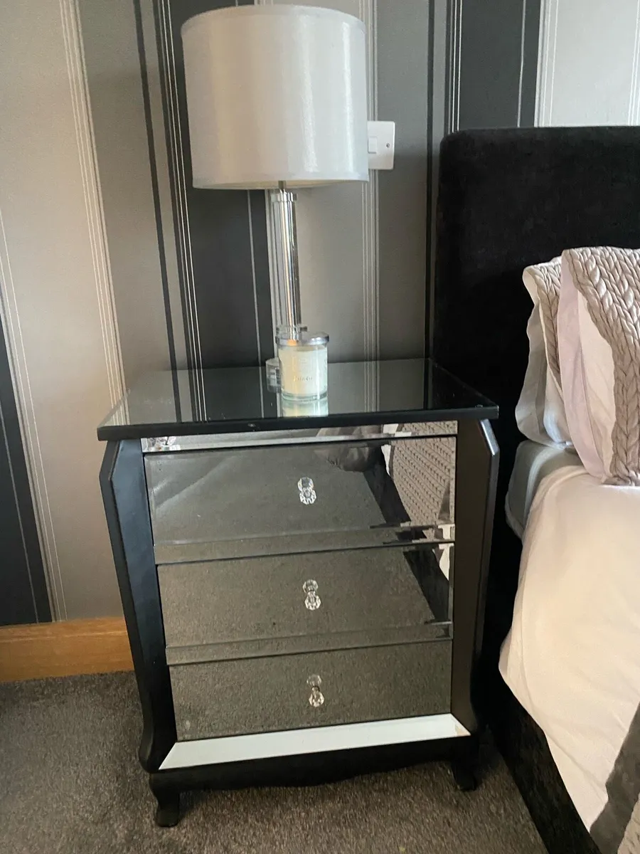 Bedside table - Image 1