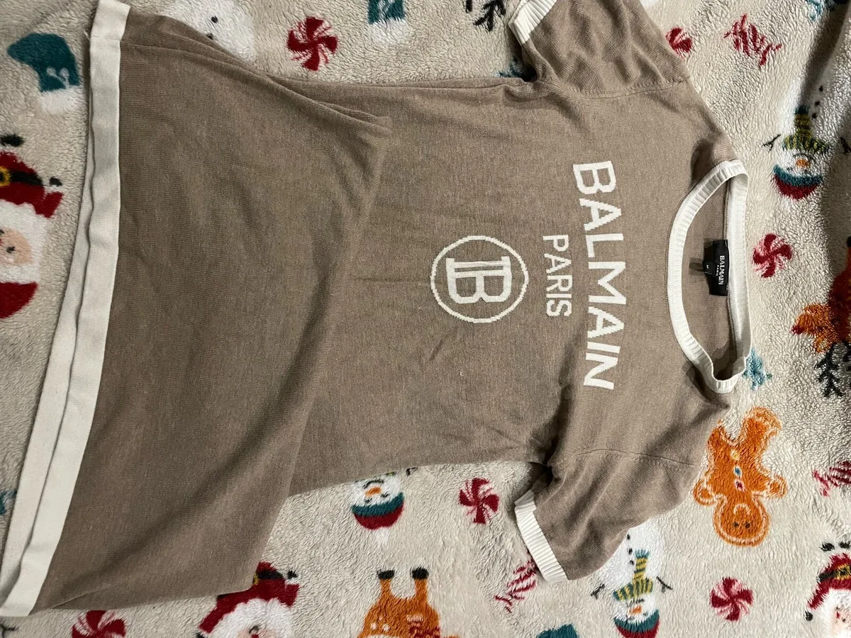 Clothes - €10 each - Image 1