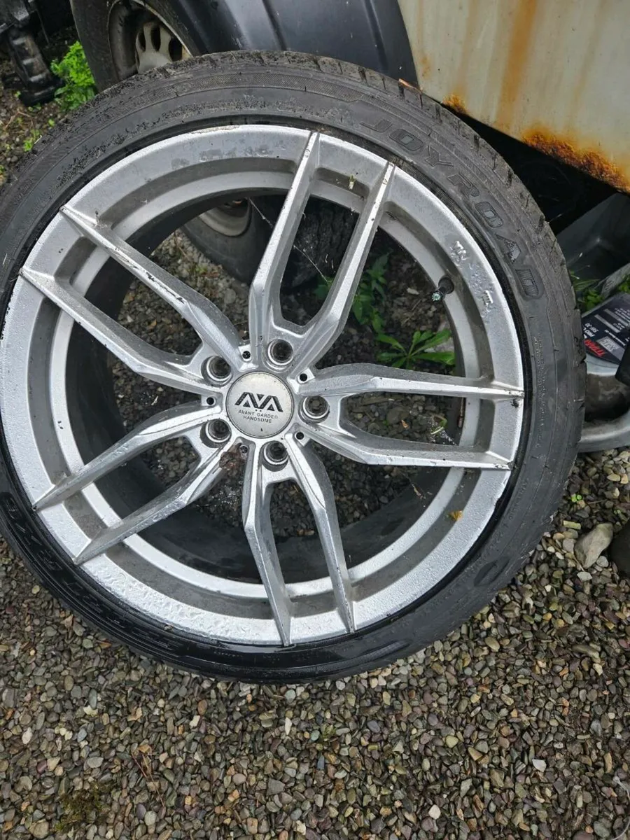 2009 Skoda Super B 18 inc..4 pices - Image 1