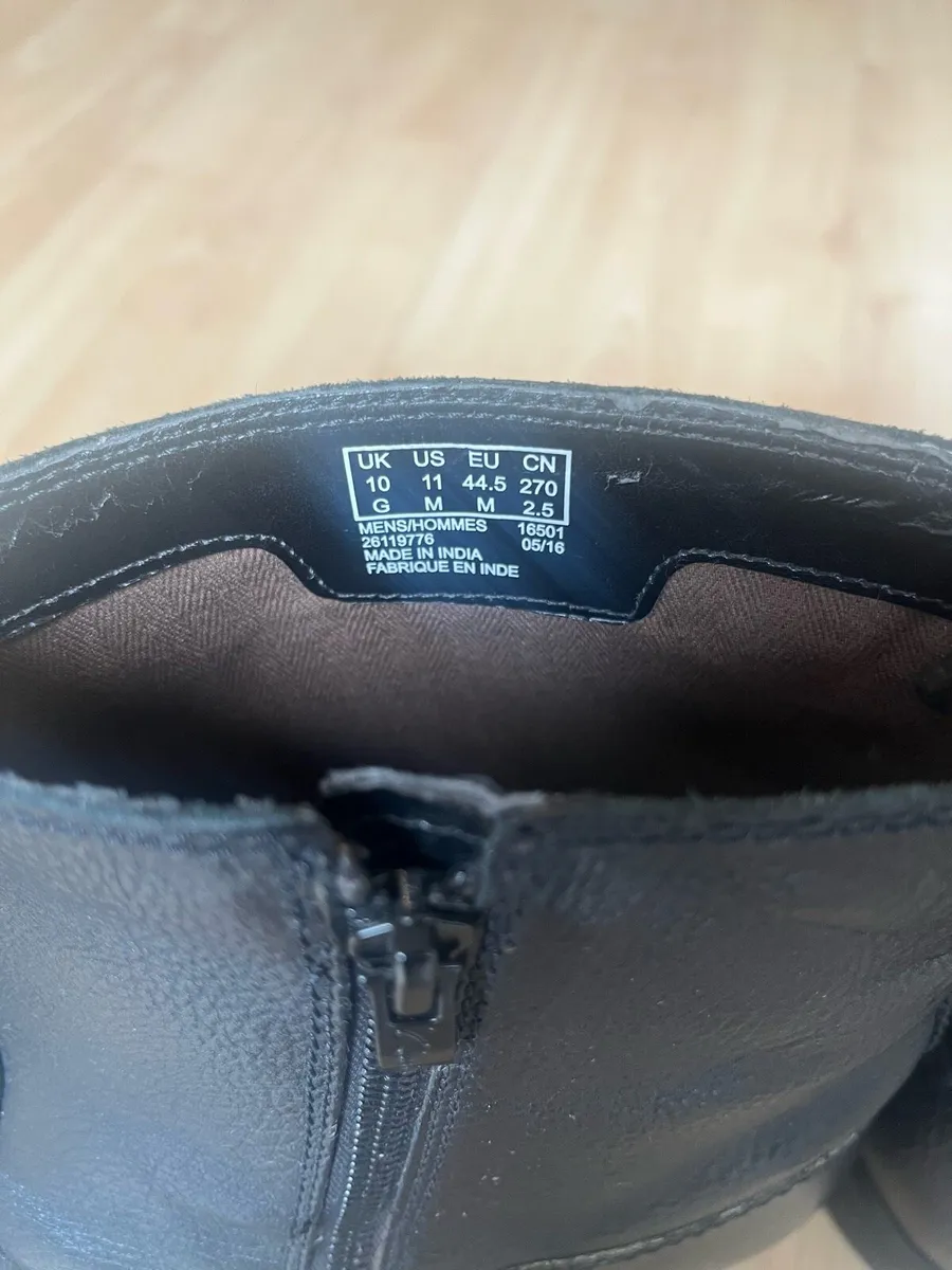 Clarkes Men’s Boots size 10 - Image 4