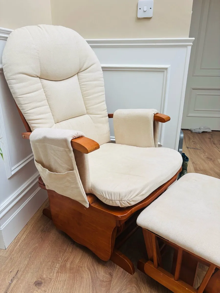 Babylo Nursing Glider - Image 2