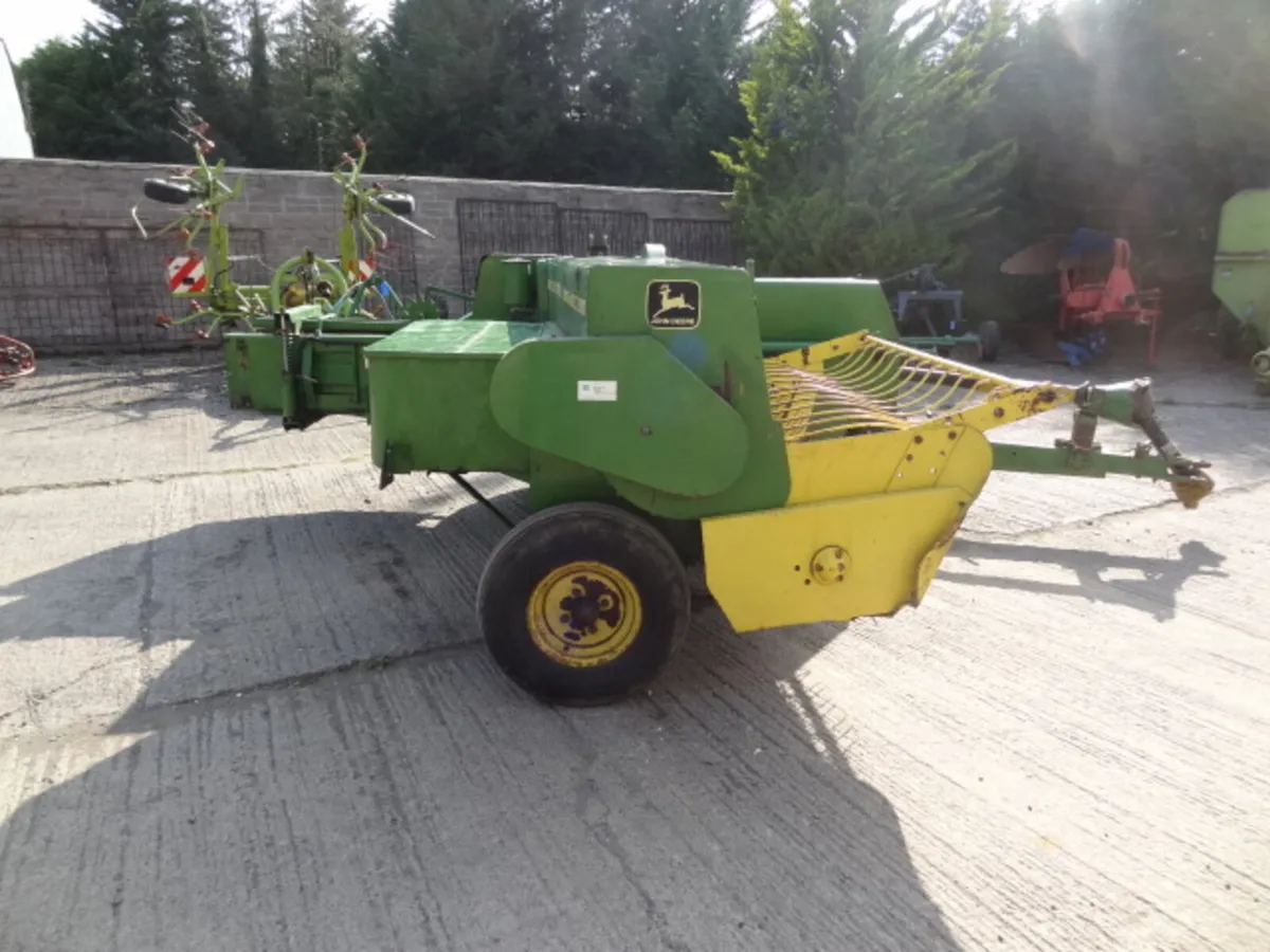 John Deere 456A Conventional Square Baler - Image 3