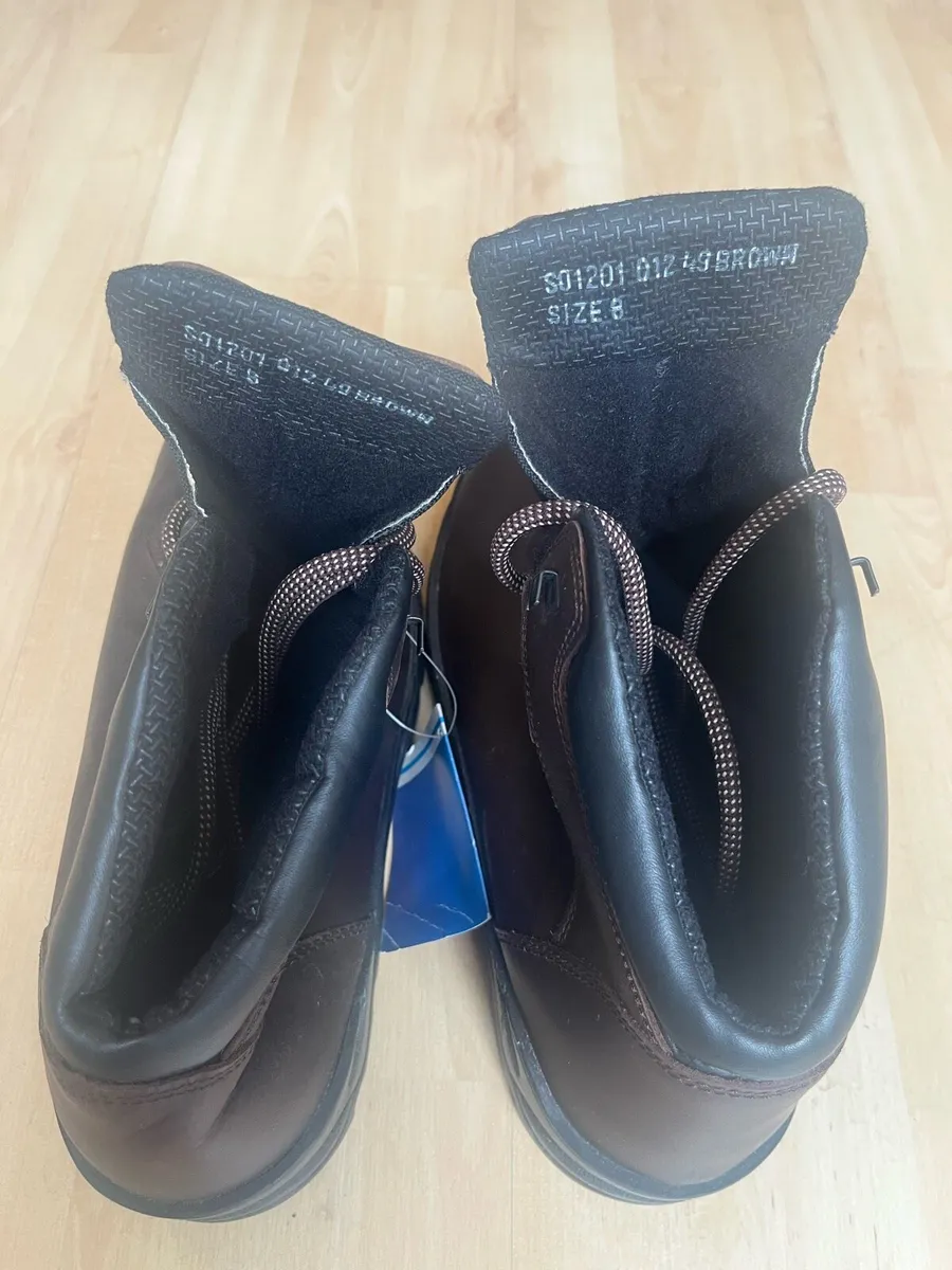 Hiking Boots Unisex Size 8 - Image 2