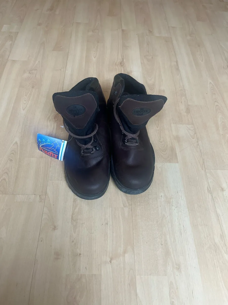 Hiking Boots Unisex Size 8 - Image 3