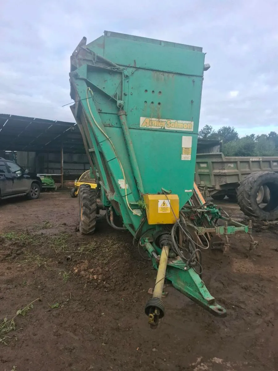 Armer salmon Beet harvester - Image 4