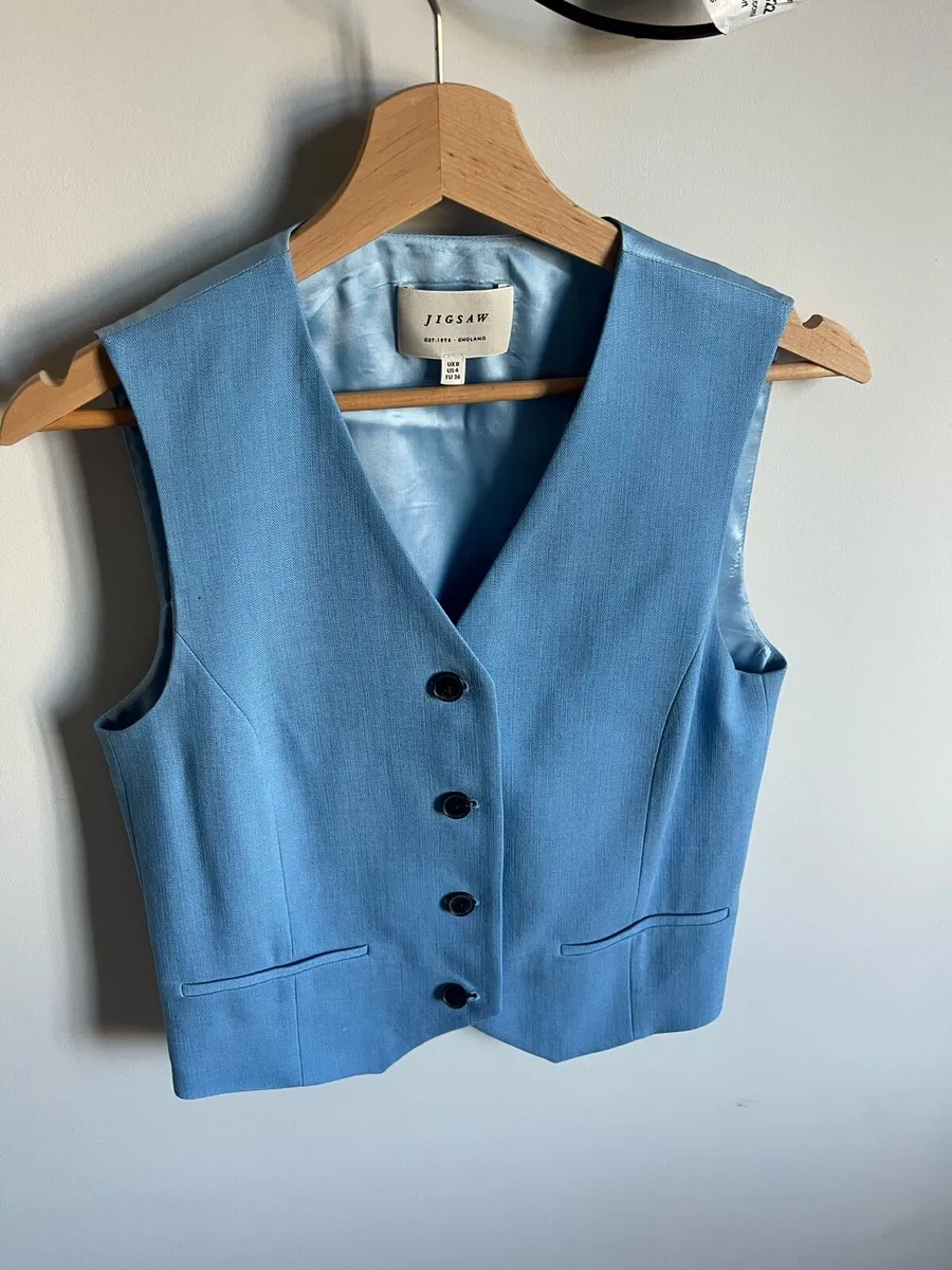 Jigsaw suit (UK8)/  big fit - Image 4