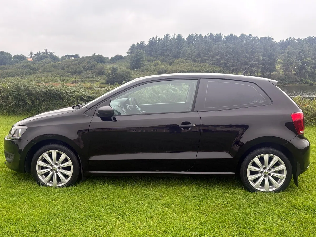 Volkswagen Polo - Image 2