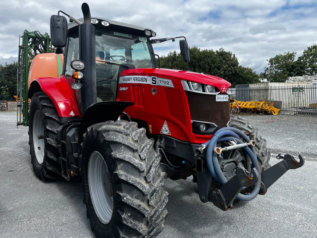 2020 MF 7722s Dyna VT (2600 HRS) - Image 2