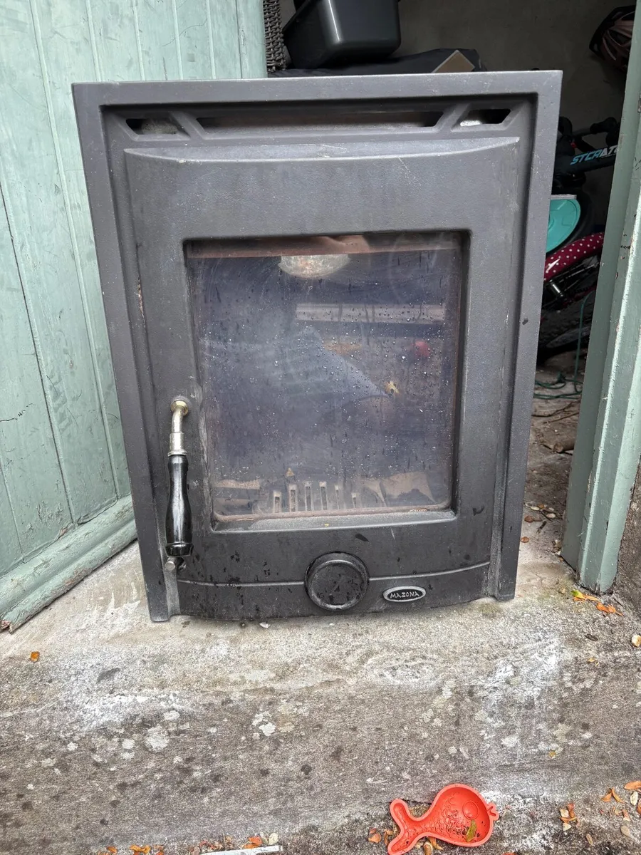 Insert stove - Image 1