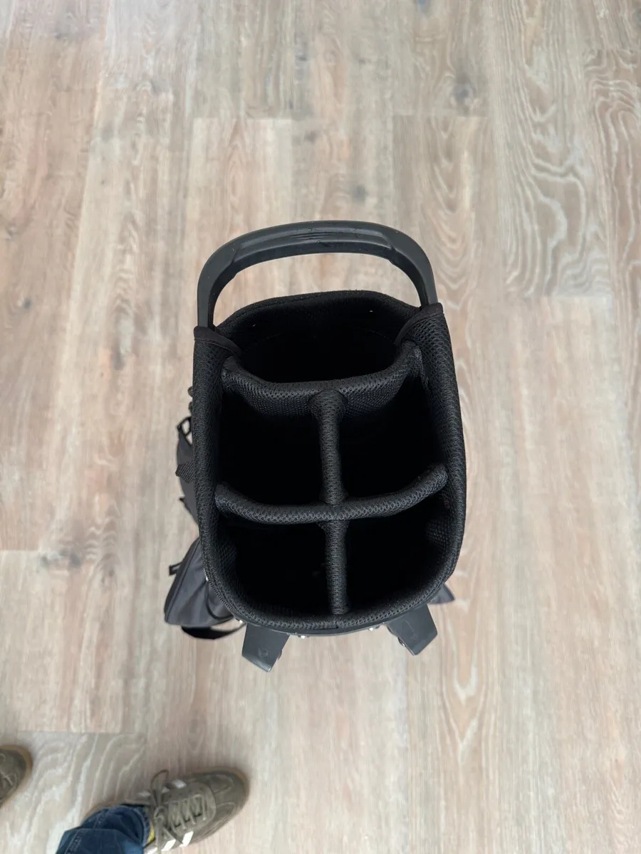 Taylormade Classic Stand Bag - Image 4