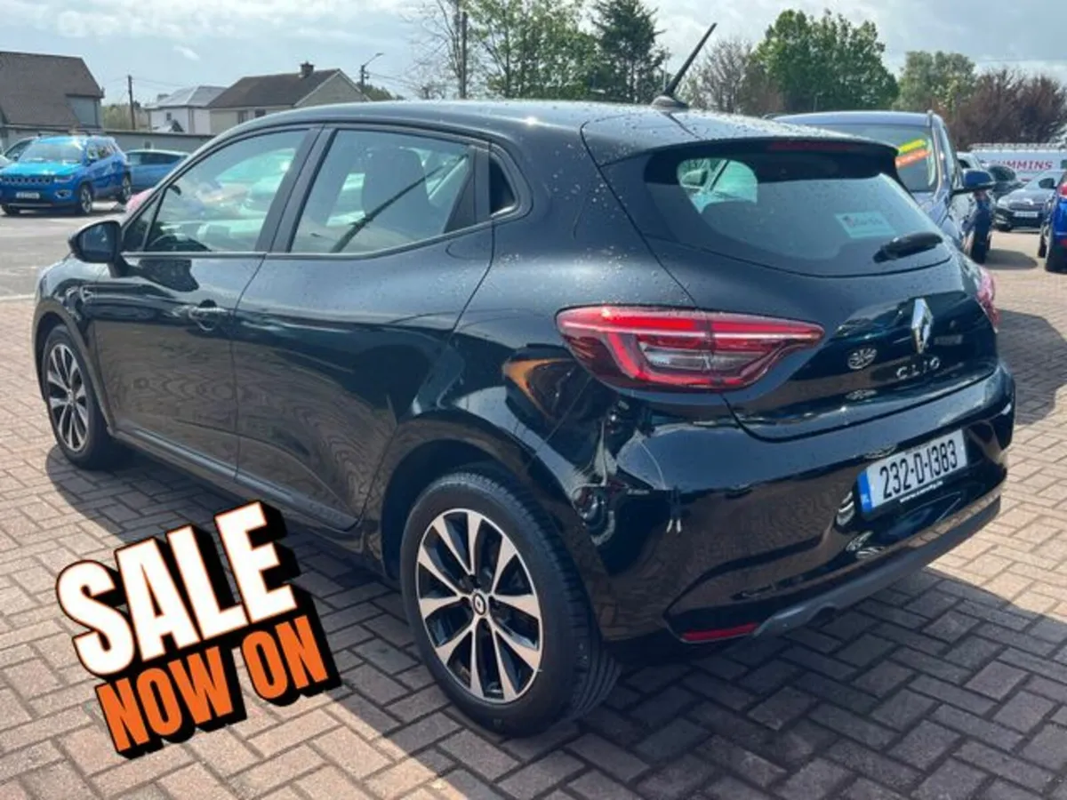 Renault Clio 1.0lt Equilibre 5DR - Image 3