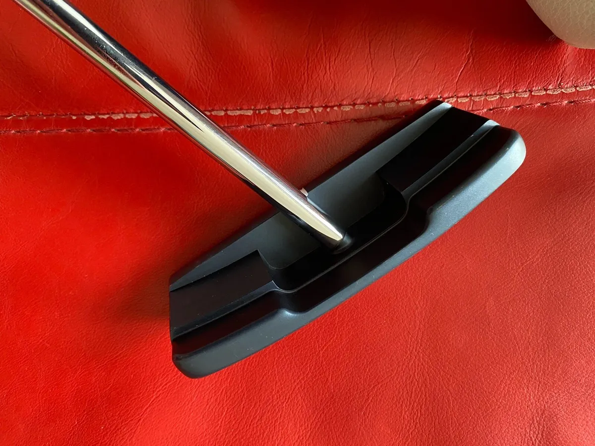 Odyssey Ai-One DW Square to Square Putter - Image 2