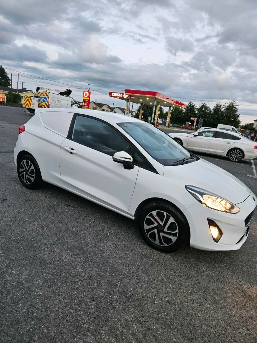 Ford fiesta Van - Image 1