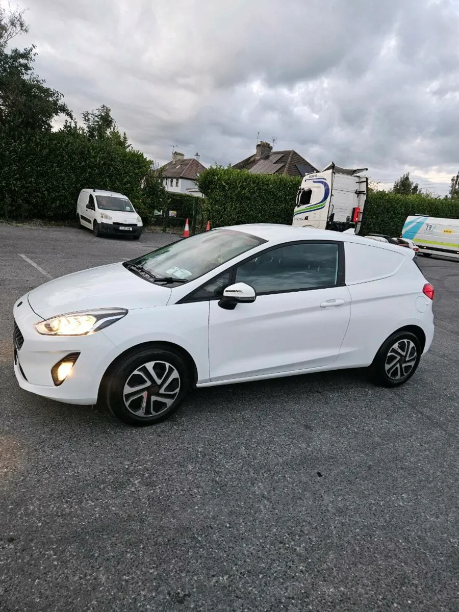 Ford fiesta Van - Image 2