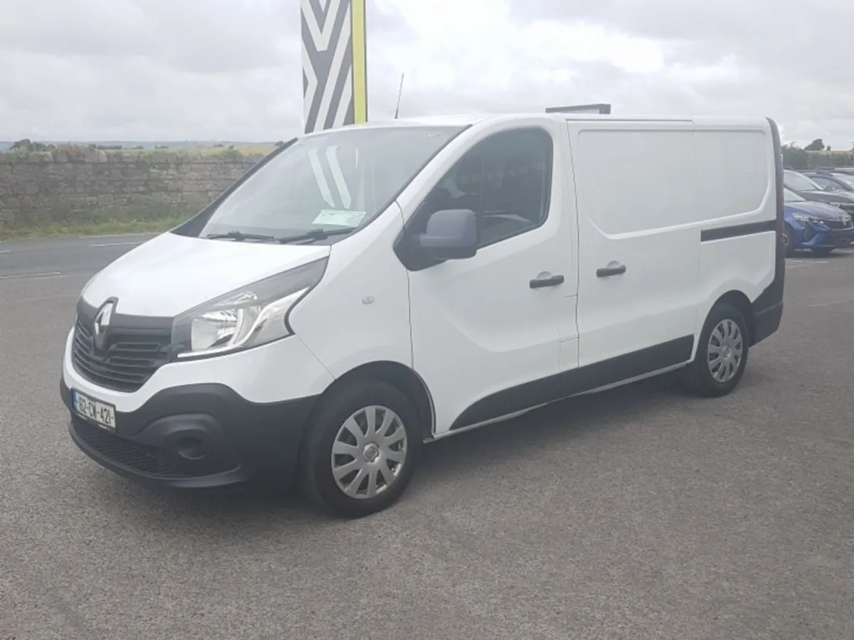 Renault Trafic SWB - Image 4