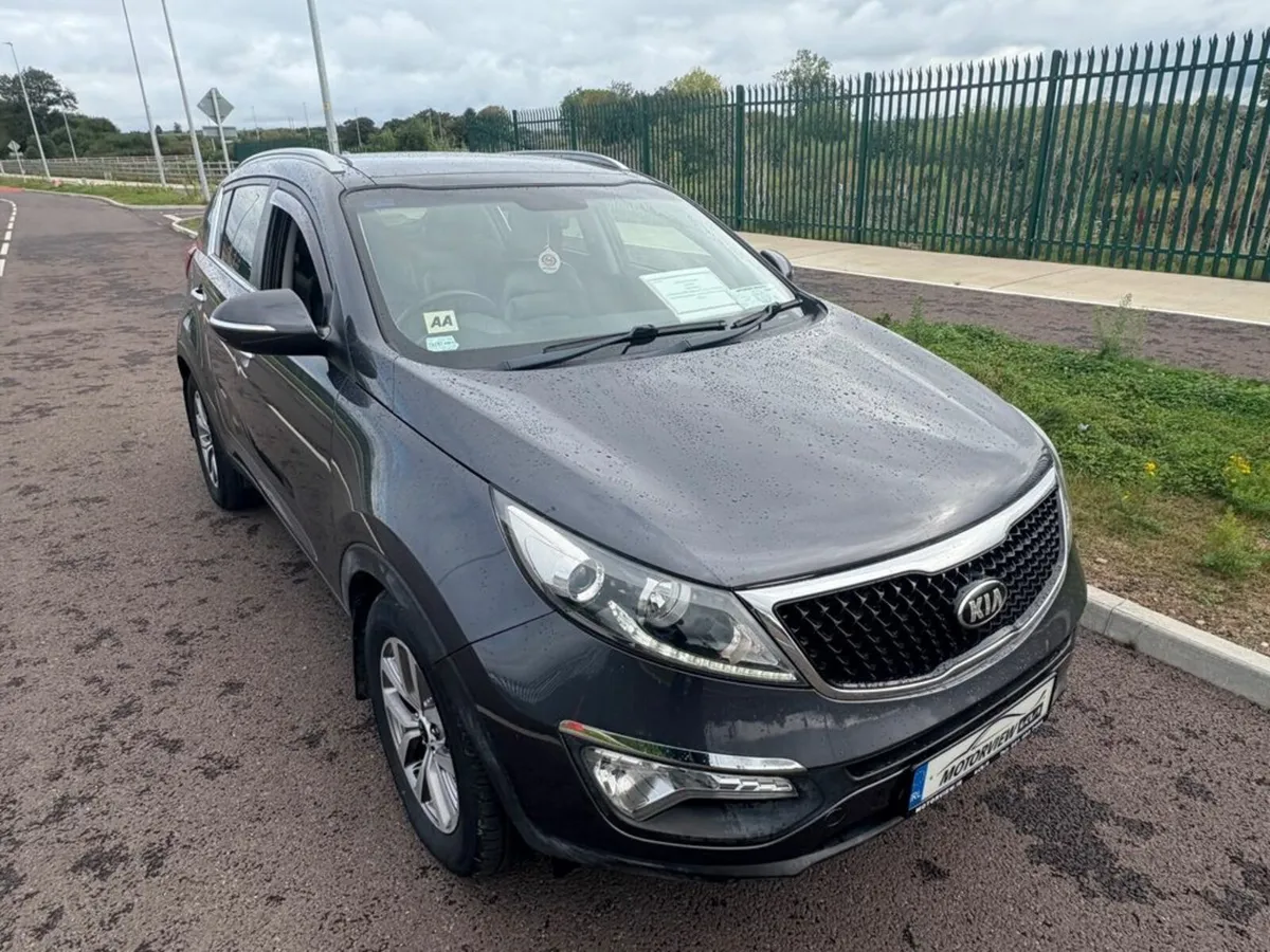 Kia Sportage 1.7 Platinum 4DR, Bluetooth, Air Cond - Image 3