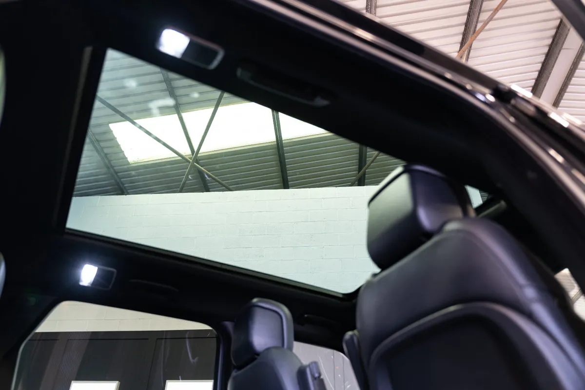 2021 Range Rover Sport P400e HSE Dynamic Black - Image 4