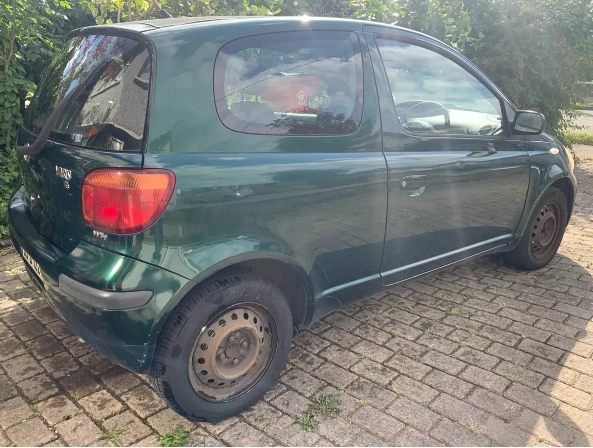 Toyota Yaris 2005 - Image 2