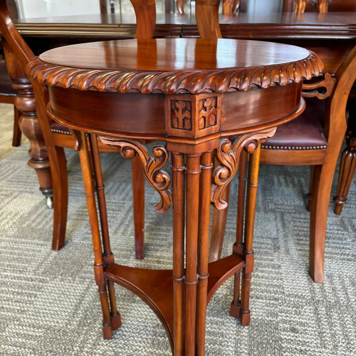 Beautiful mahogany round occasional carved side ta - Image 3