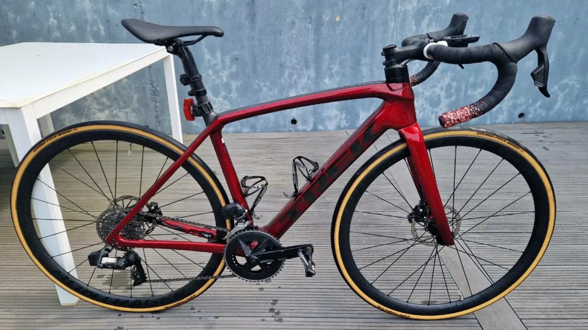 Trek Emonda SL6 Pro - Image 1