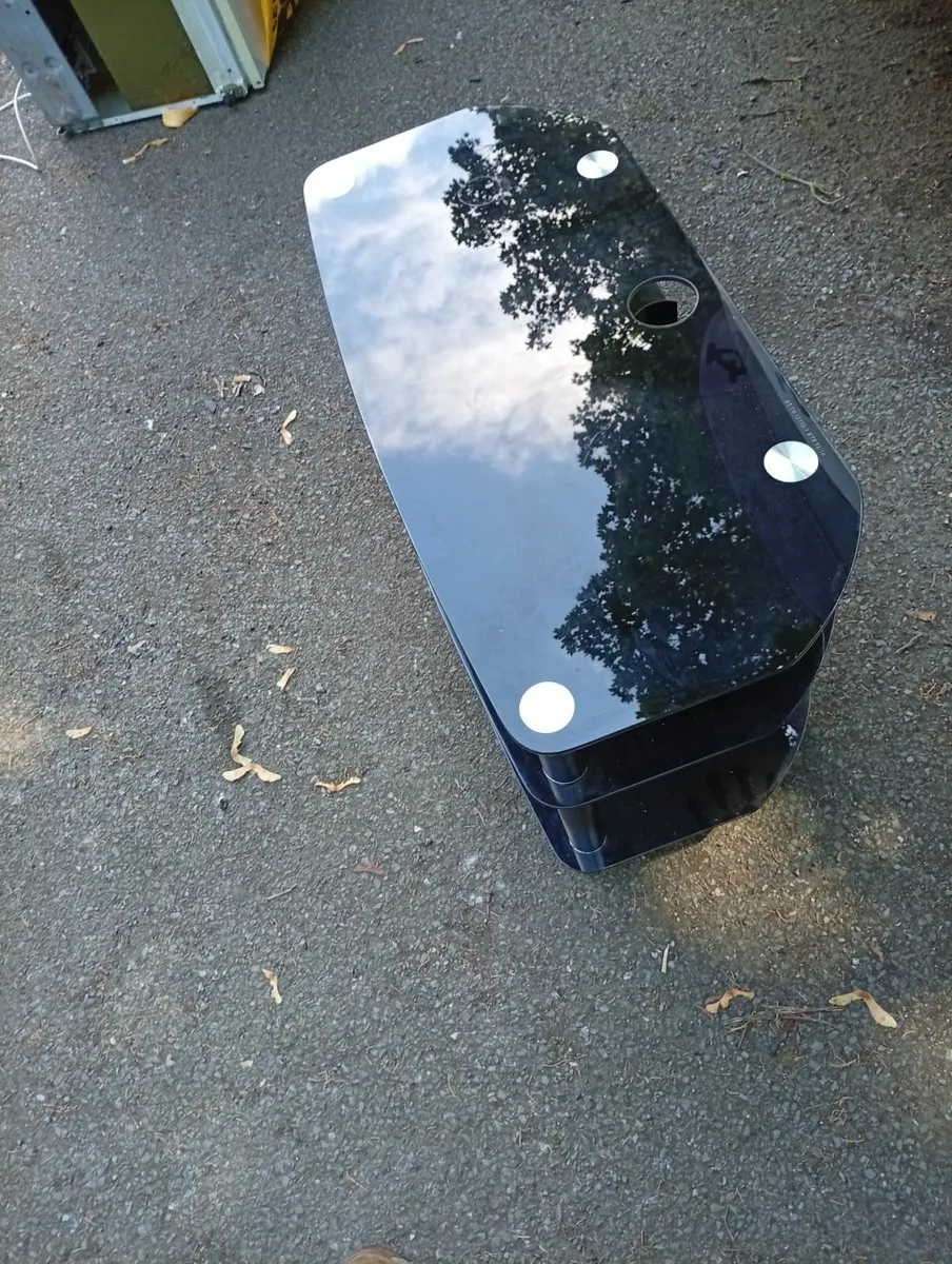 Black tv stand - Image 2