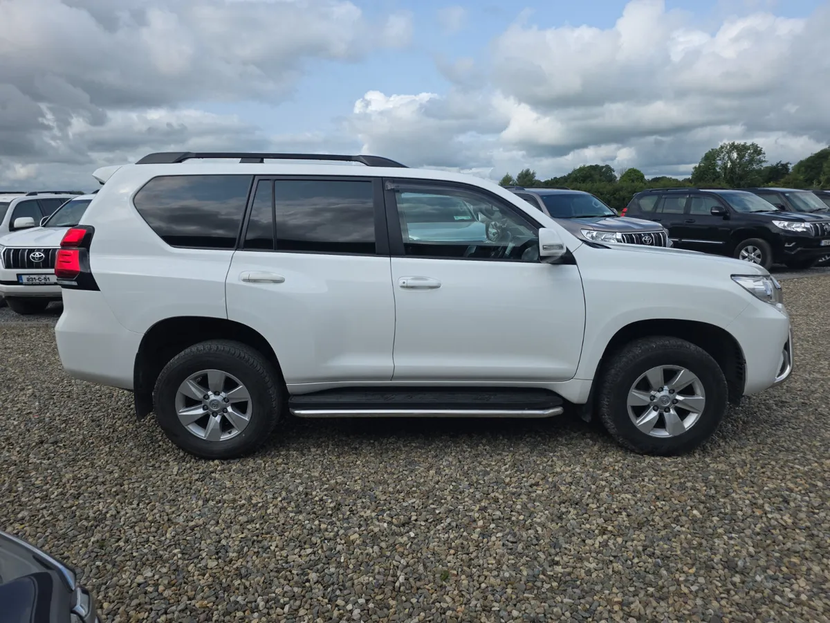 Toyota Land Cruiser GX LWB Auto  204Bhp - Image 4
