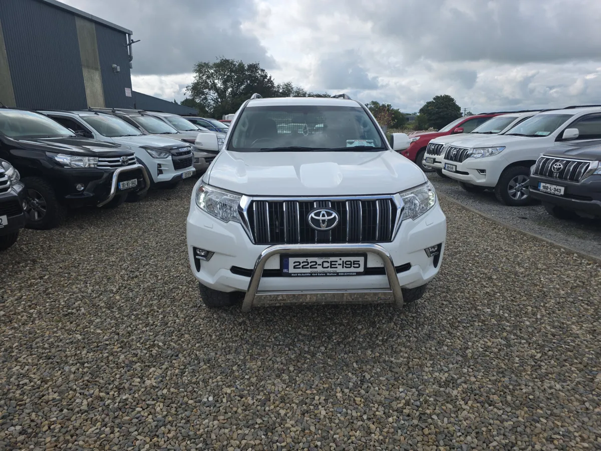 Toyota Land Cruiser GX LWB Auto  204Bhp - Image 3