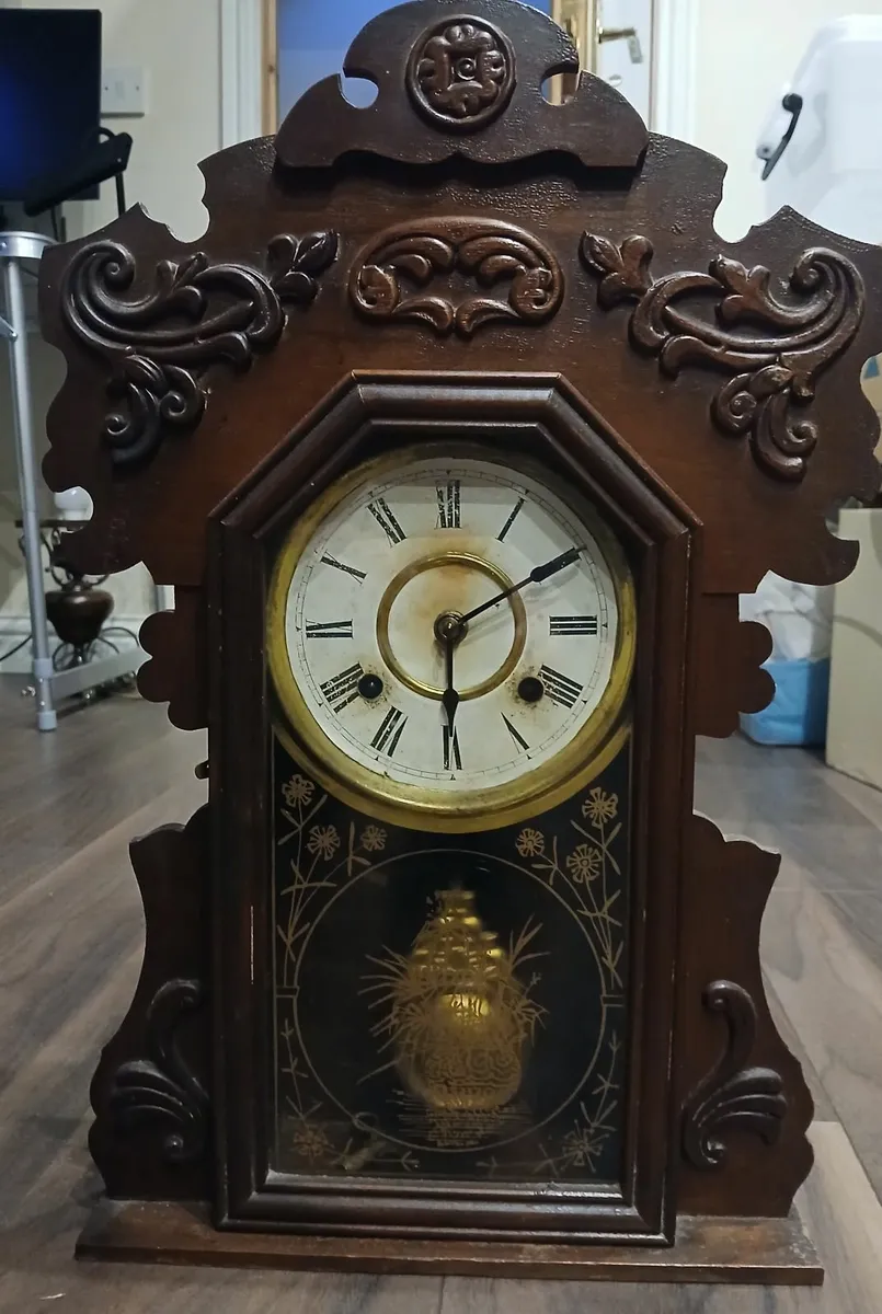 New Haven Gingerbread Clock - Image 1