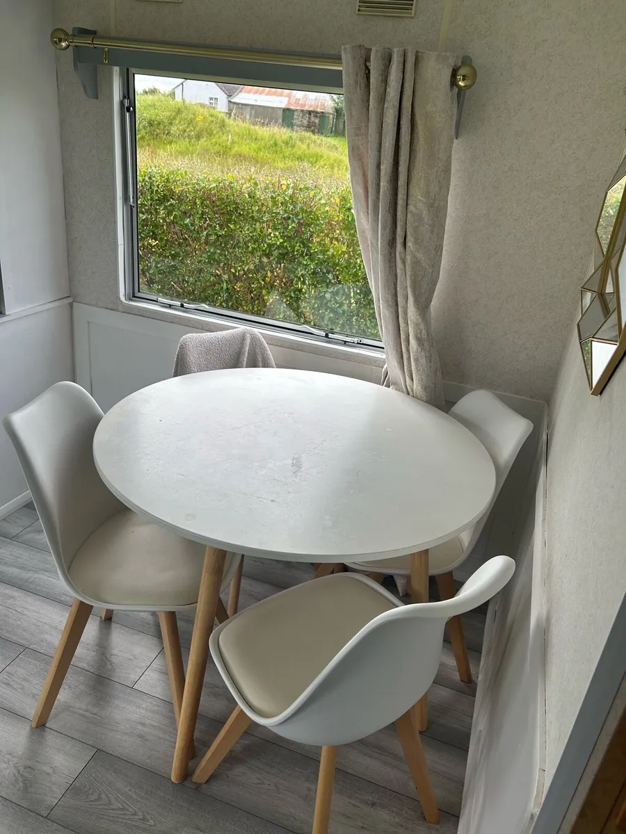 28 x 10 mobile home - Image 3