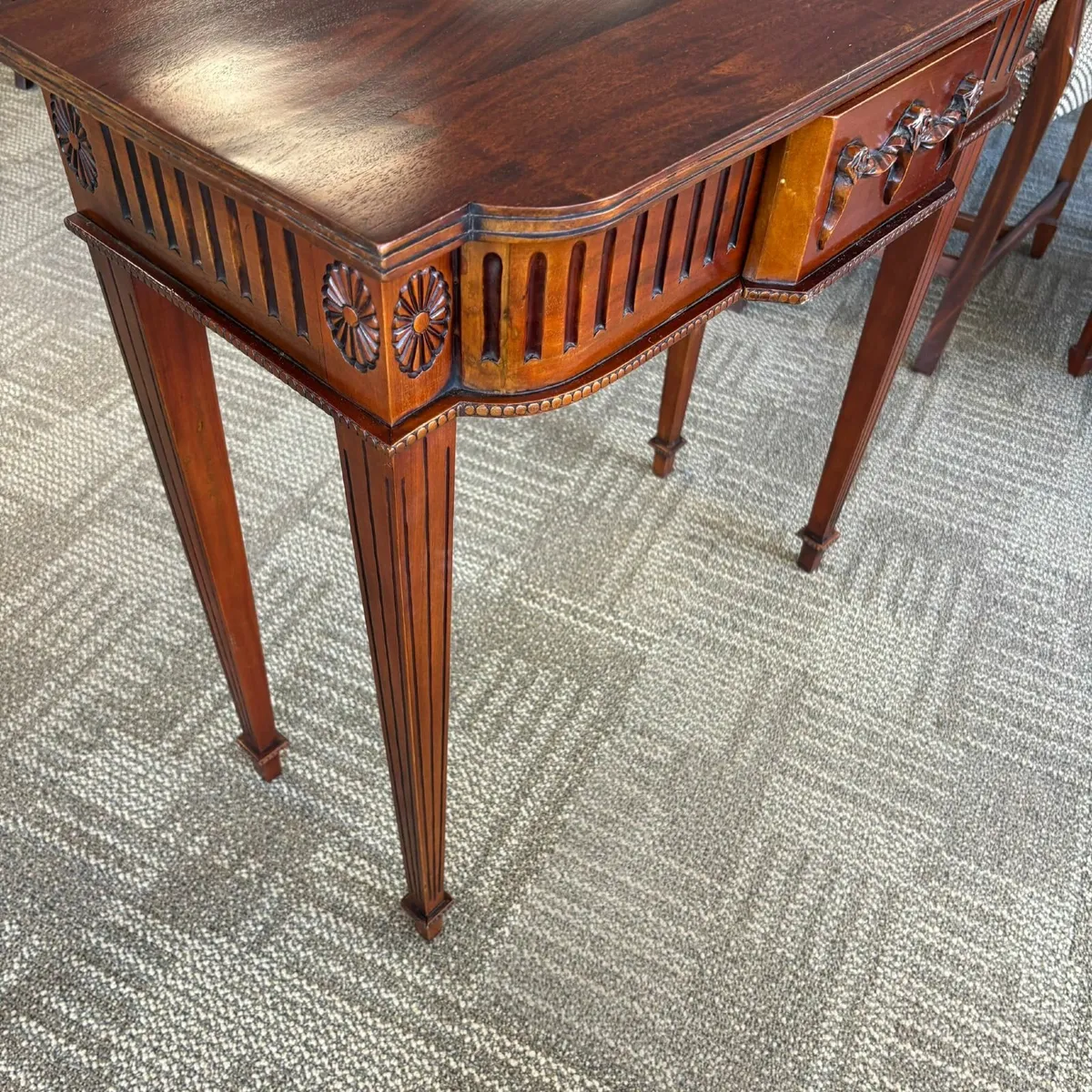Fabulous mahogany breakfront console table with ca - Image 3