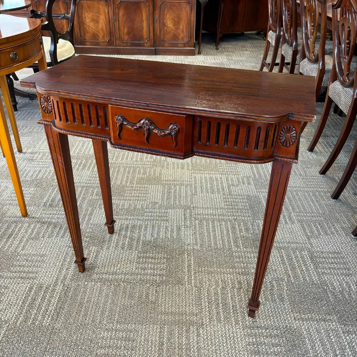 Fabulous mahogany breakfront console table with ca - Image 1