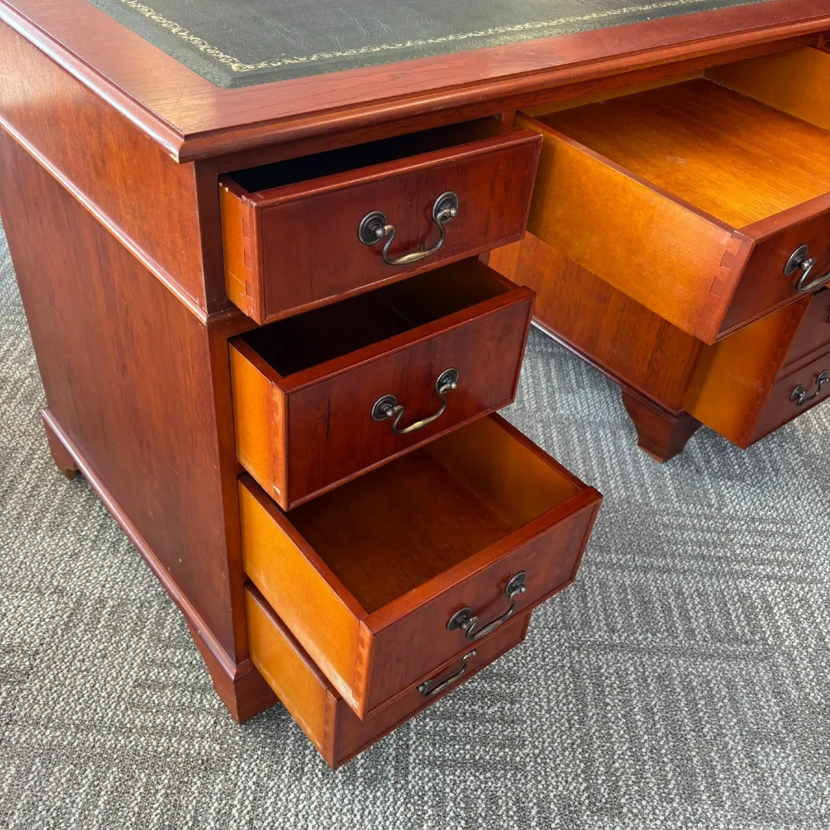Beautiful yew leather top twin pedestal writing de - Image 3