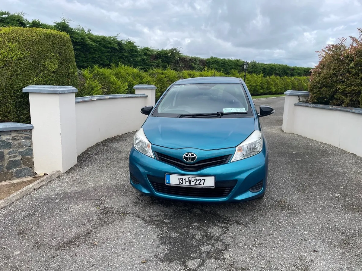 131 Toyota Yaris 1.0   100 k kms - Image 1