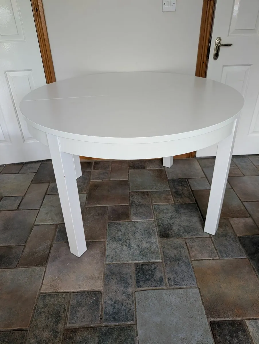Extendable Round Dining Table - Image 3