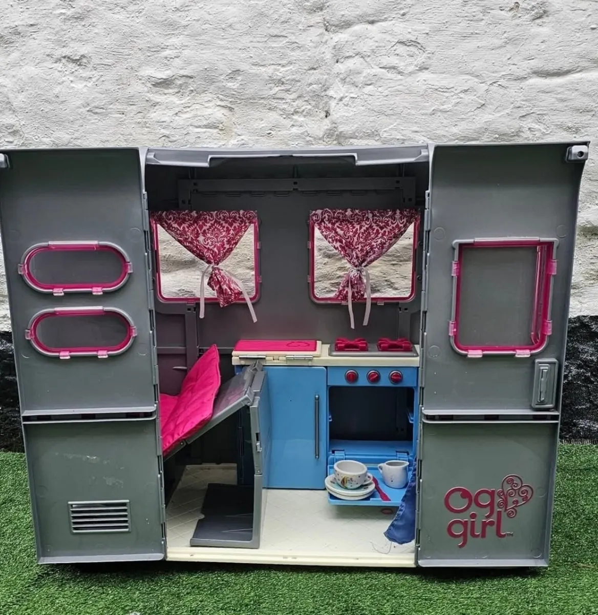 Toys - Image 2