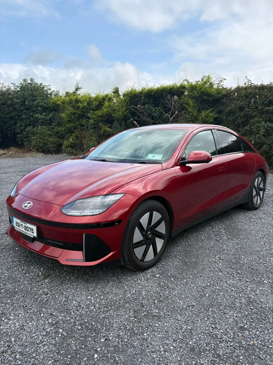 Hyundai Ioniq 6 Elegance 77 KW - Image 2