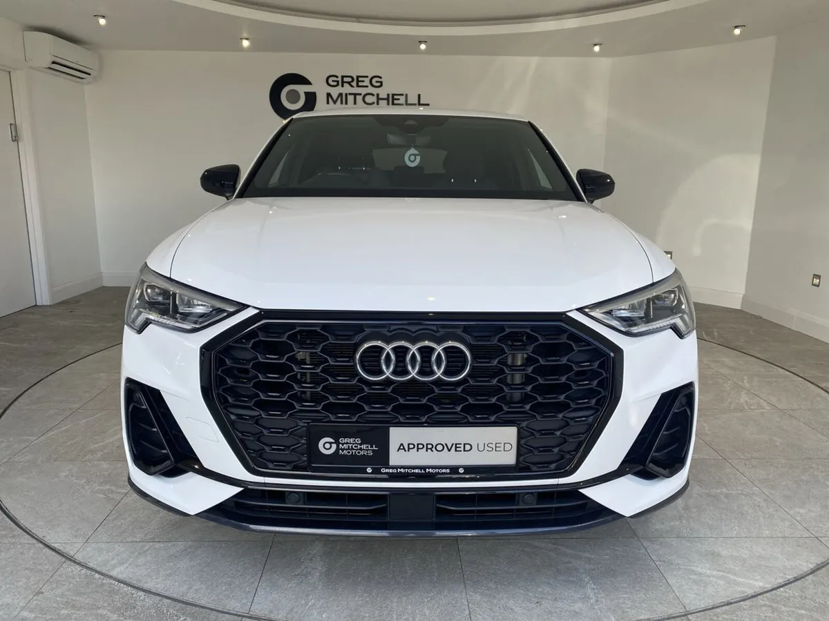 Audi Q3 2023 - Image 2