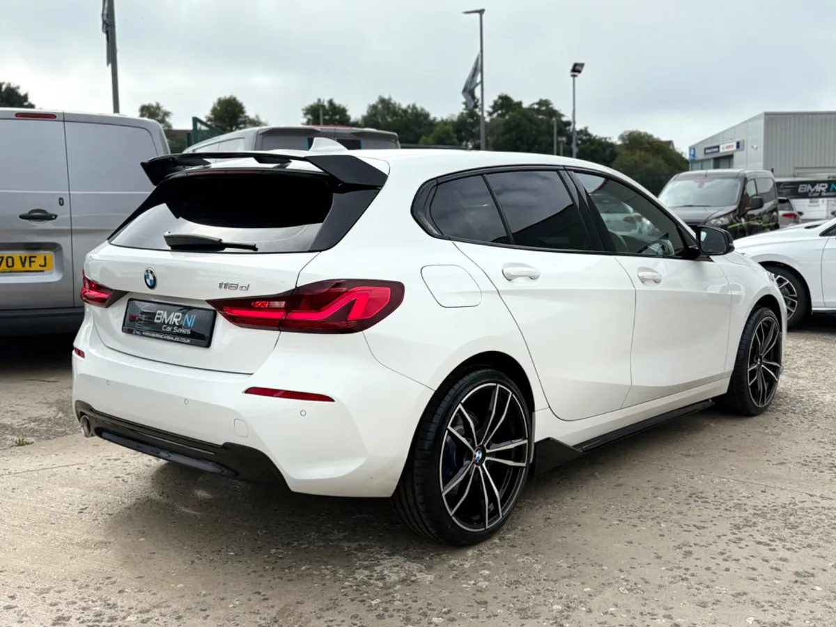 BMW F40 2020 Sport Auto - Image 2