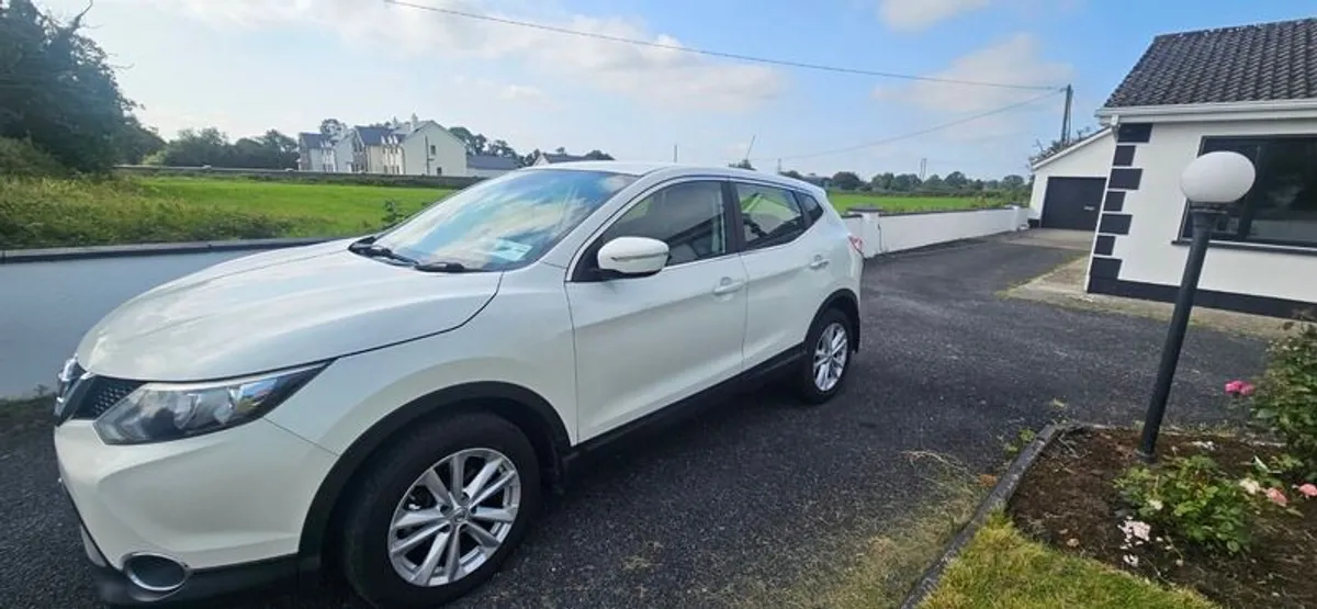 2014 Nissan Qashqai - Image 1