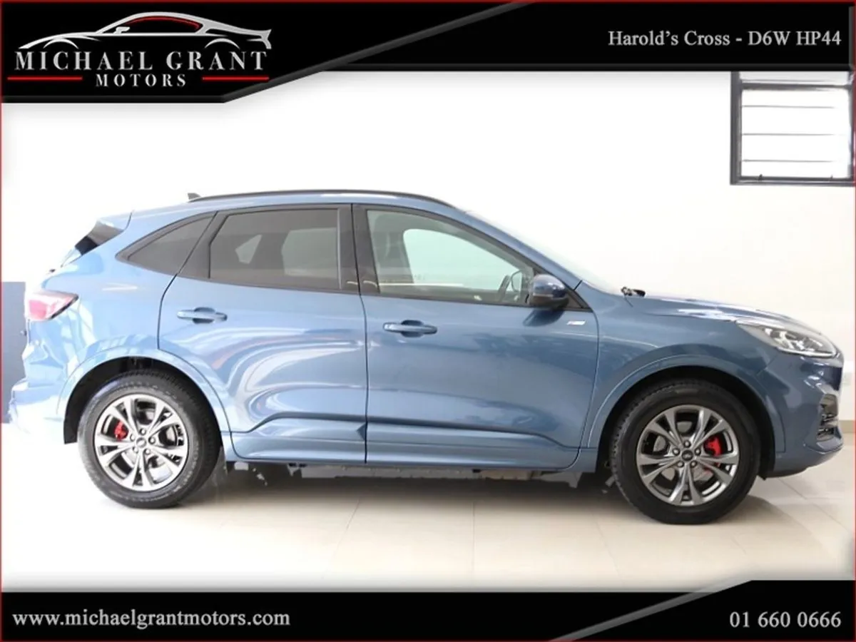 Ford Kuga 2.5 Petrol Hybrid 225BHP Fhev ST Line A - Image 4